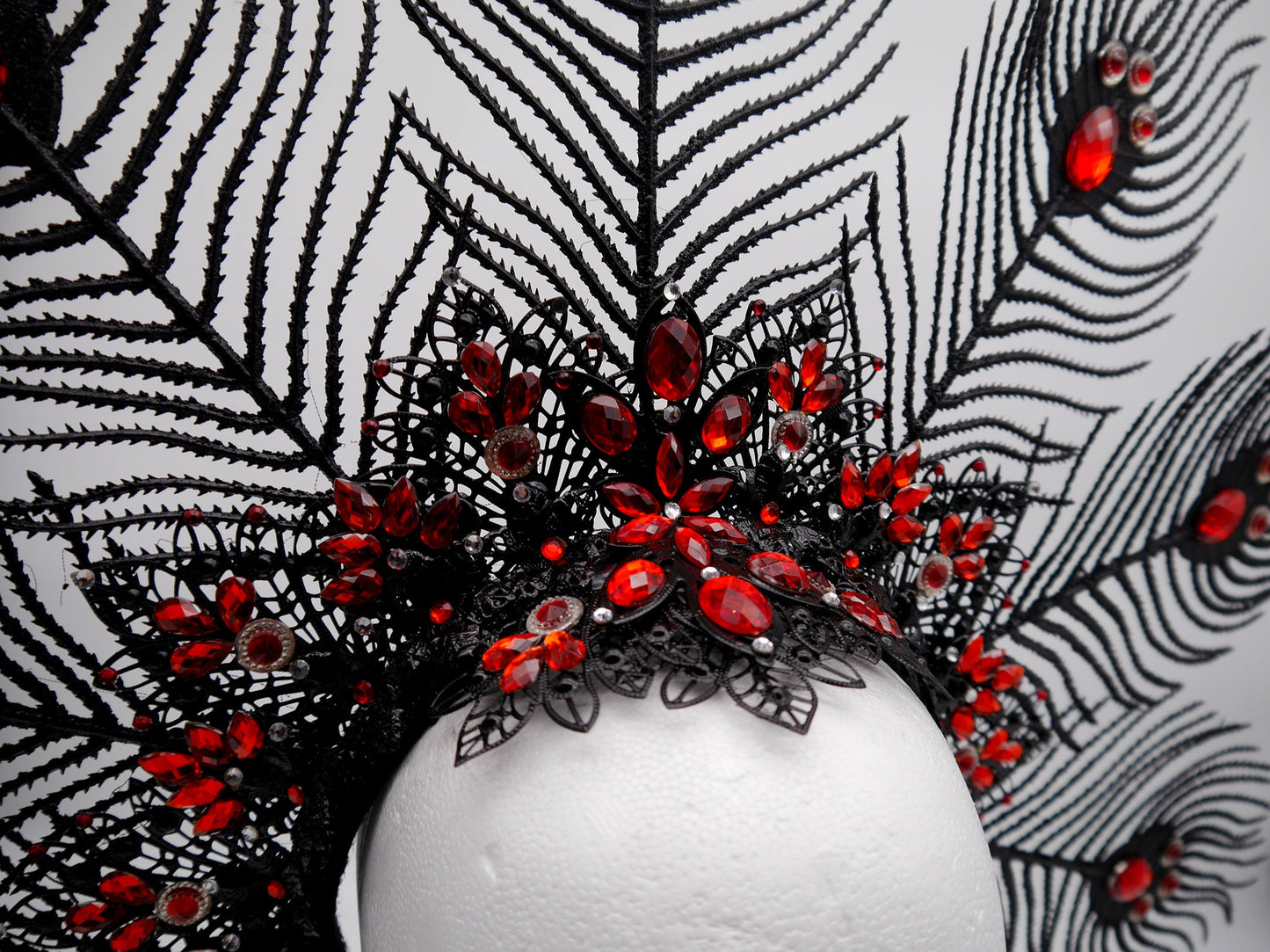 XXL black Peacock Halo ~ gothic ~ Royal ~ Metal ~ Pfau ~ gloriole ~ nimbus ~ crown ~ Krone ~ Kranz ~ Heiligenschein ~ schwarz ~ goth