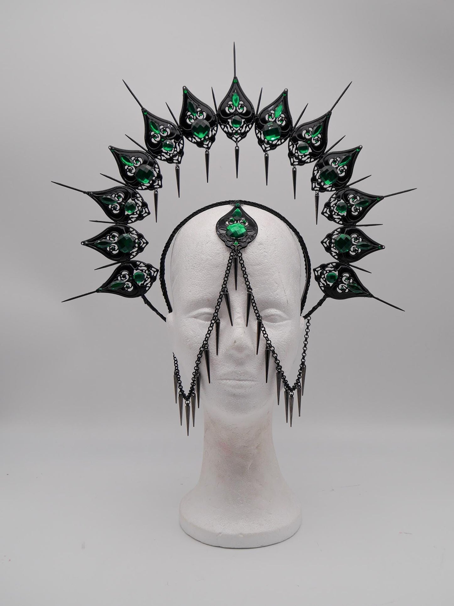 Emerald Noire Gothic Halo ~ Crown ~ black Royal Metal ~ vampir ~ Krone ~ Kranz ~ Kopfschmuck ~ Headdress ~Heiligenschein ~ Fantasy~ goth