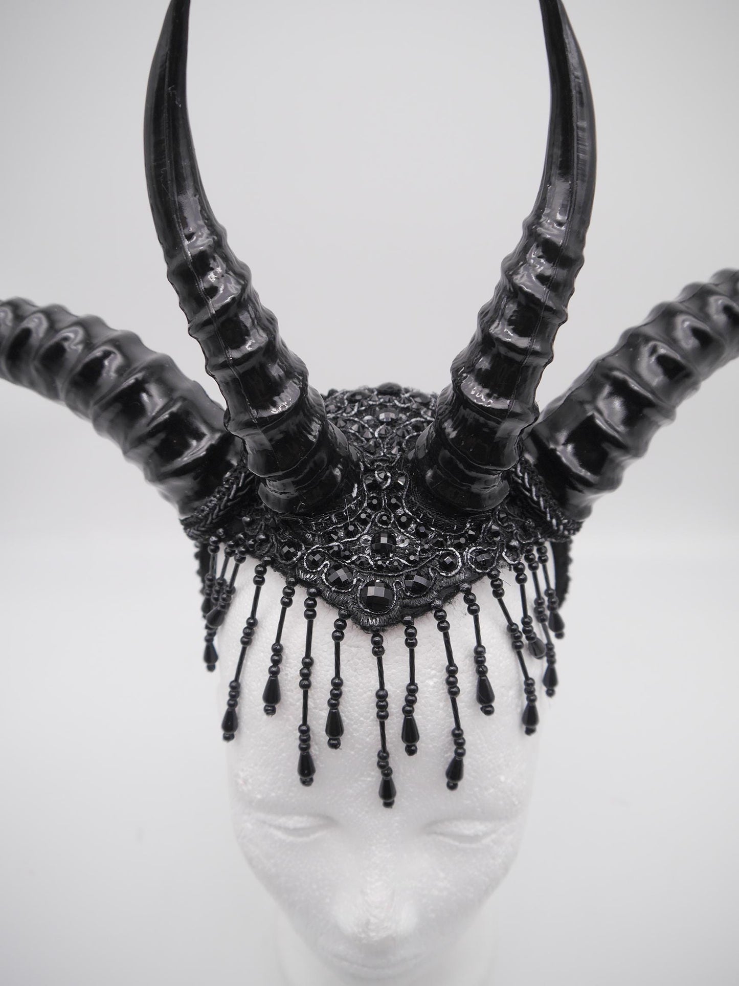 Hellborn Headdress ~ Gothic headpiece ~ Kopfschmuck