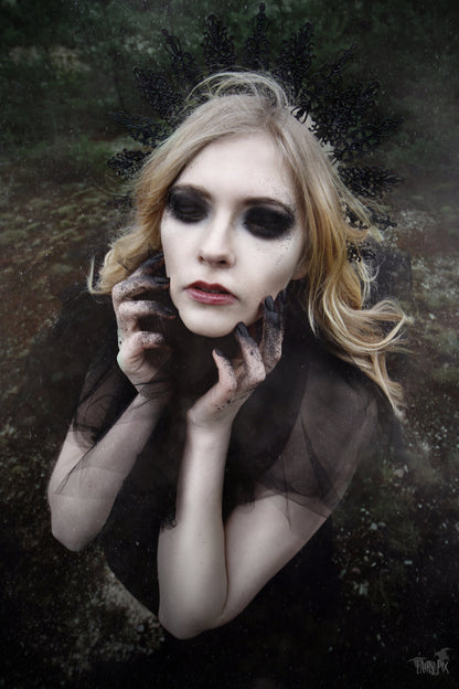 black Royal Gothic Metal gloriole halo nimbus crown Krone Kranz Heiligenschein