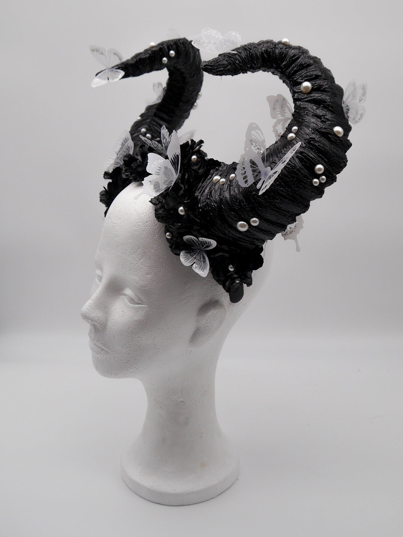 black and white butterfly faun Headdress ~ fantasy Horns ~ Elfen ~ Feen ~ faun Headpiece ~ Schmetterling ~ Kopfschmuck ~ Pan