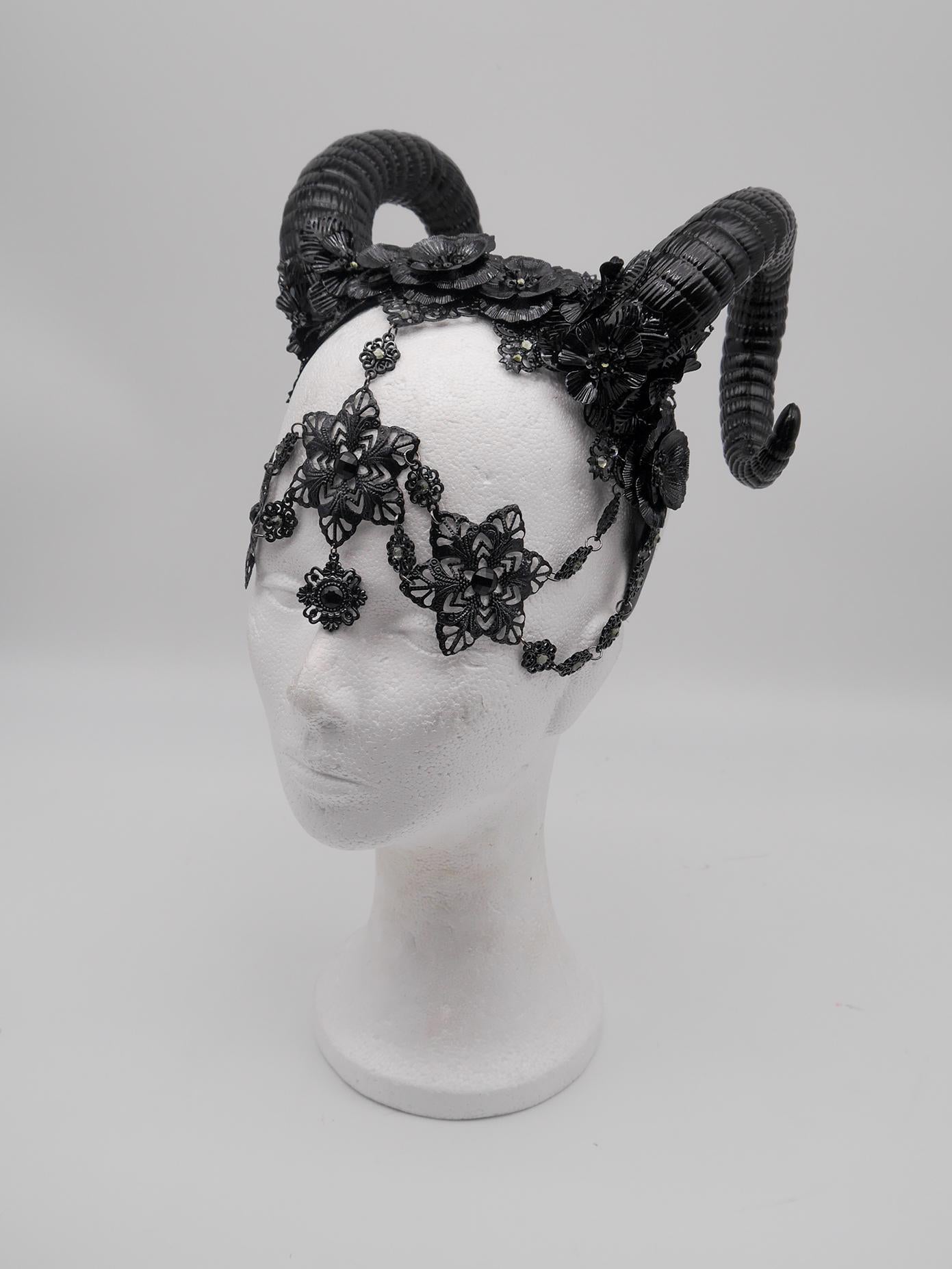 gothic Ram Headpiece ~ gothic ~ faun ~ fantasy ~ Geweih ~ Hörner ~ Widder