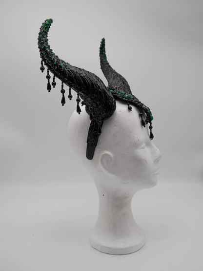 Maleficent Horns – Emerald Noir Collection ~ gothic Hörner ~ Fantasy ~ Kopfschmuck ~ Dämon ~ Hexe ~ Festival ~ occult ~ wicca ~ Maleficent