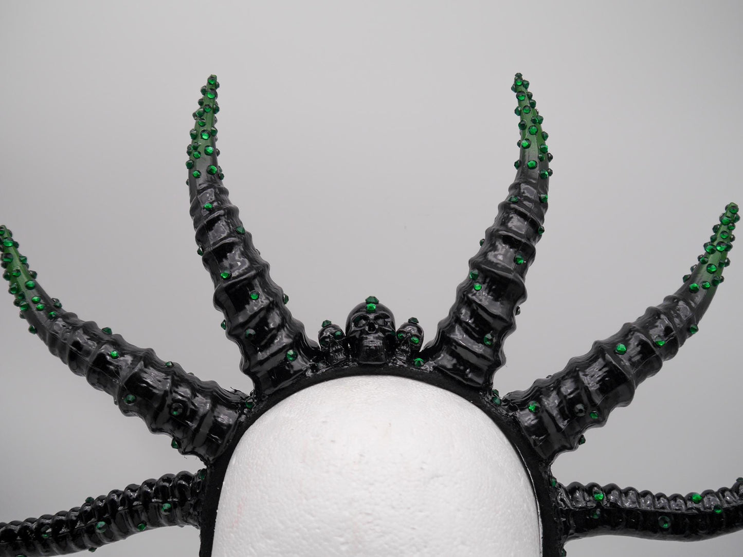 Multi Horns – Emerald Noir Collection ~ gothic Hörner ~ Fantasy ~ Kopfschmuck ~ Dämon ~ Hexe ~ Festival ~ occult ~ wicca ~ Maleficent