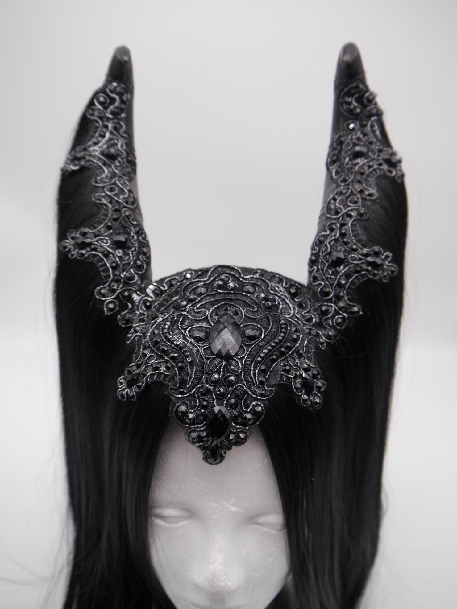 black maleficent Headdress ~ Gothic headpiece ~ Kopfschmuck