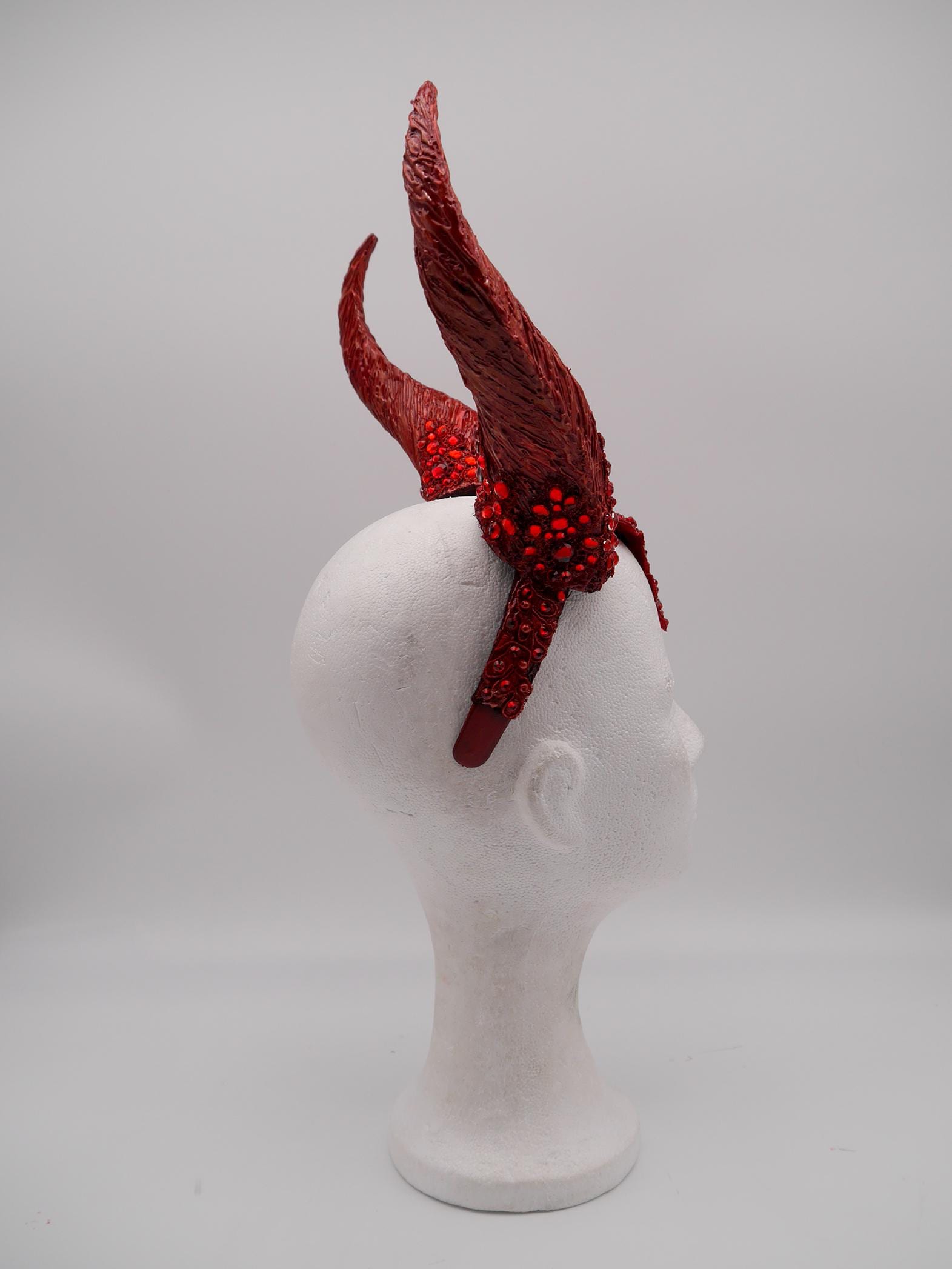 red glamour maleficent Headdress ~ Gothic headpiece ~ Kopfschmuck