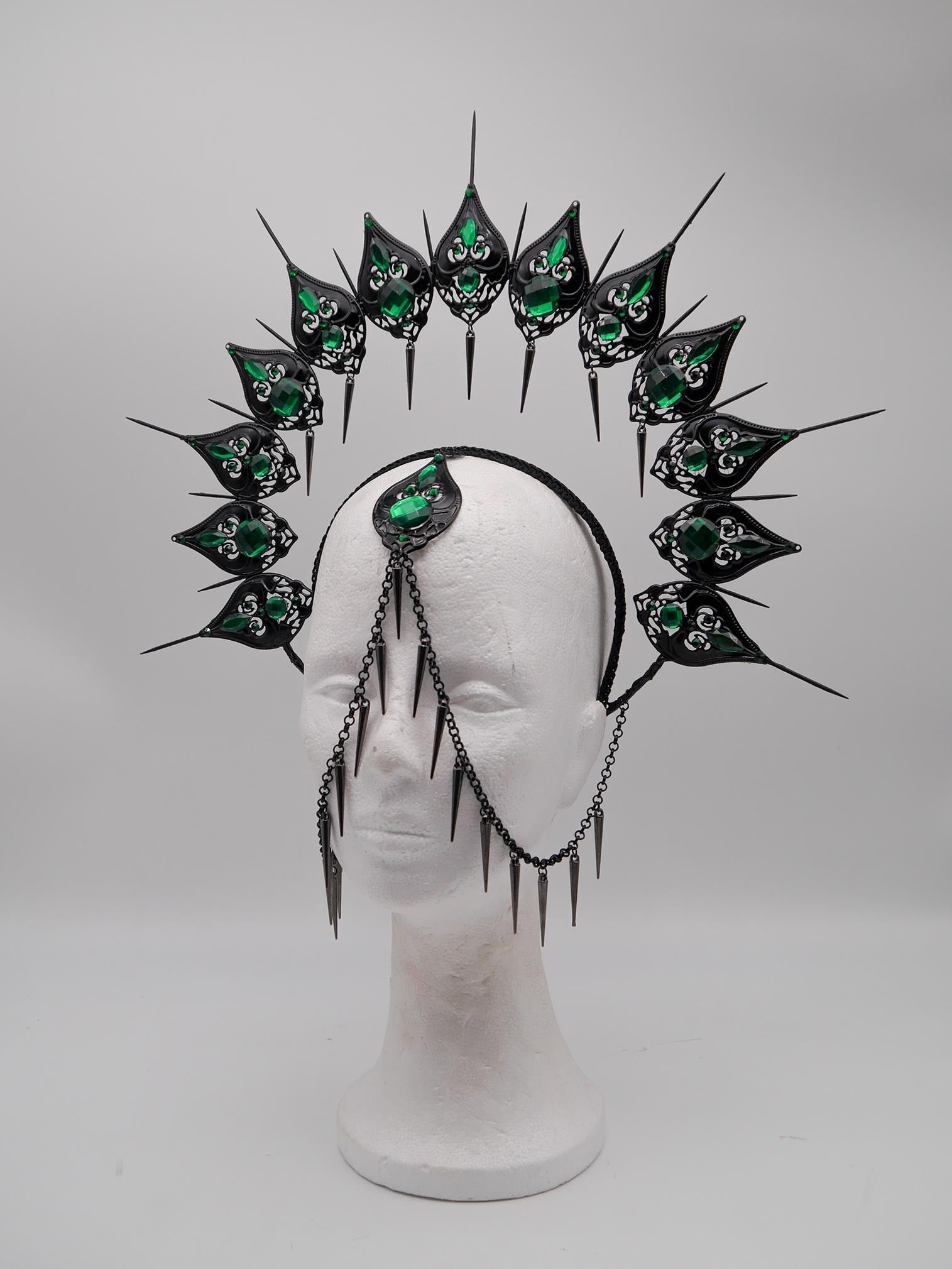 Emerald Noire Gothic Halo ~ Crown ~ black Royal Metal ~ vampir ~ Krone ~ Kranz ~ Kopfschmuck ~ Headdress ~Heiligenschein ~ Fantasy~ goth