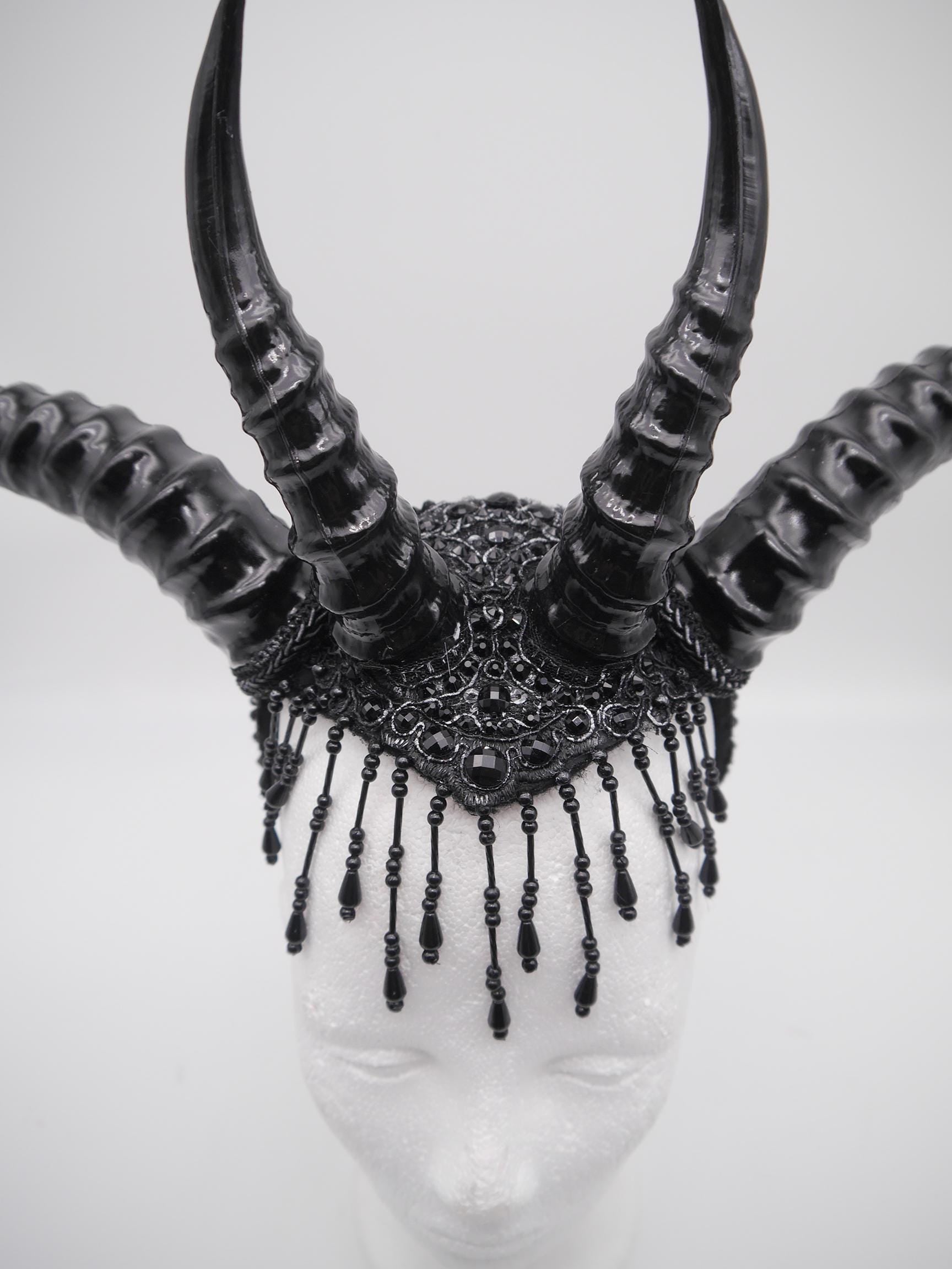 Hellborn Headdress ~ Gothic headpiece ~ Kopfschmuck