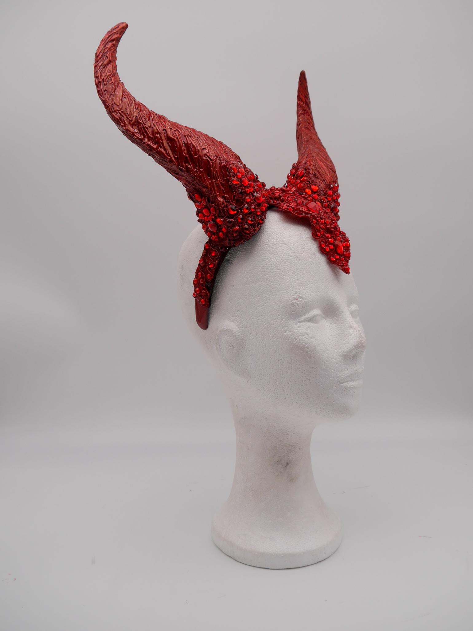 red glamour maleficent Headdress ~ Gothic headpiece ~ Kopfschmuck