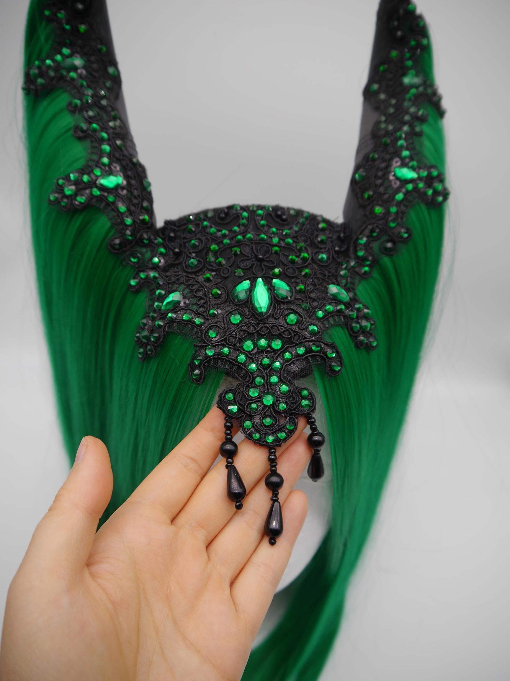 green maleficent Headdress ~ Gothic headpiece ~ Kopfschmuck