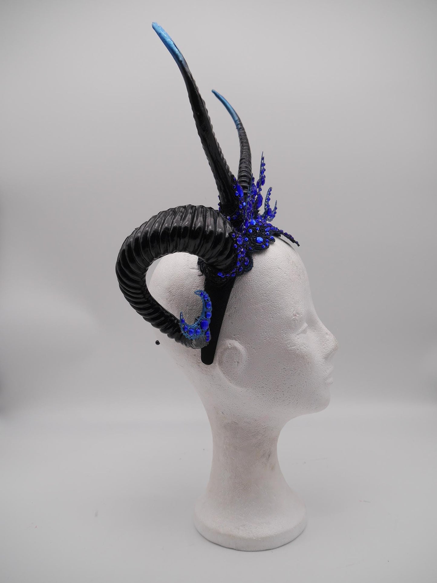 Nyx douple Horns ~ gothic Hörner ~ Fantasy ~ Kopfschmuck ~ Moon ~ Hexe ~ Festival ~ occult ~ wicca ~ Maleficent - double horns