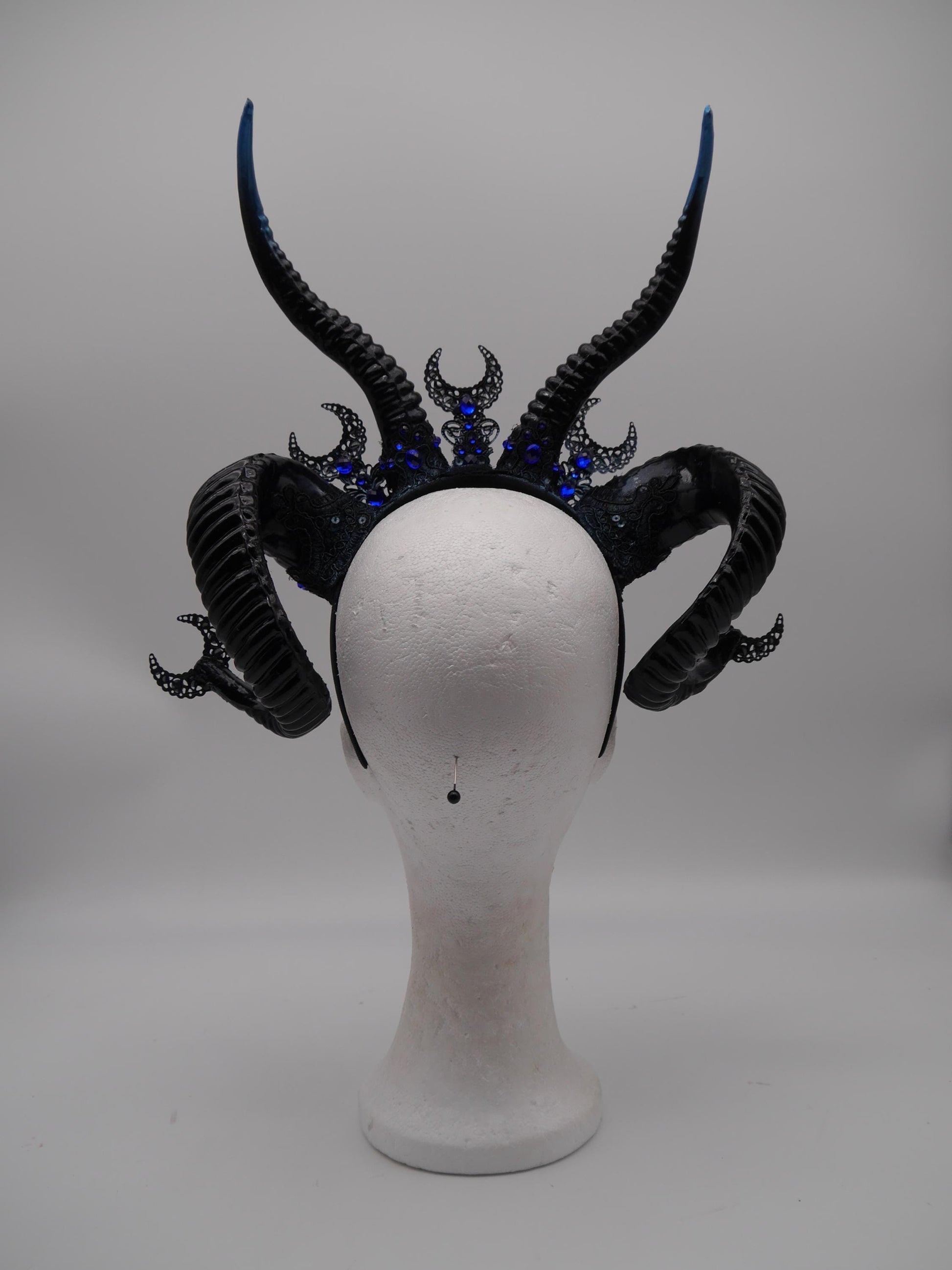 Nyx douple Horns ~ gothic Hörner ~ Fantasy ~ Kopfschmuck ~ Moon ~ Hexe ~ Festival ~ occult ~ wicca ~ Maleficent - double horns