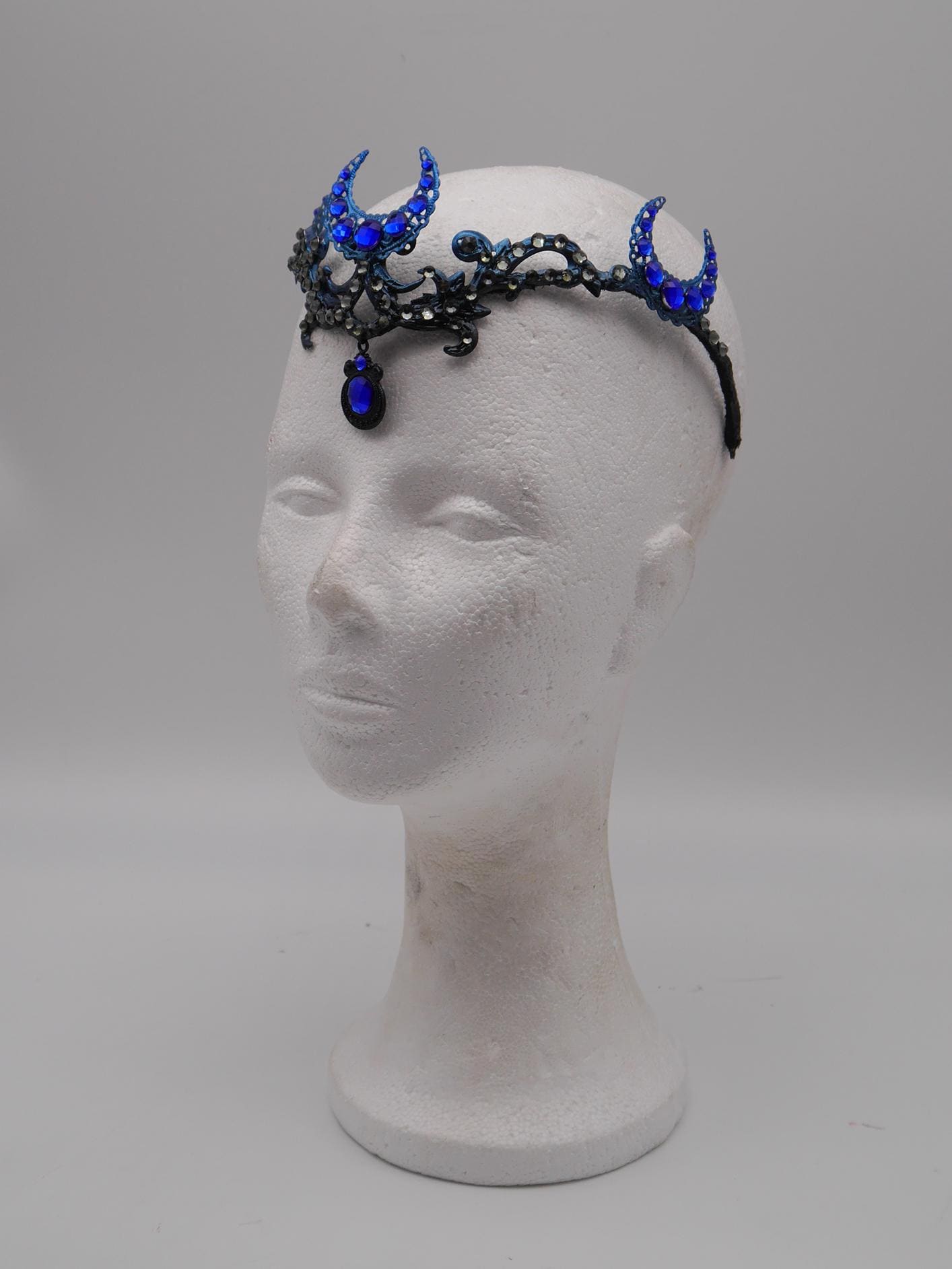 Nyx Tiara ~ Dark moon ~ Gothic Kopfschmuck ~ Goth ~ Mystischer Haarschmuck