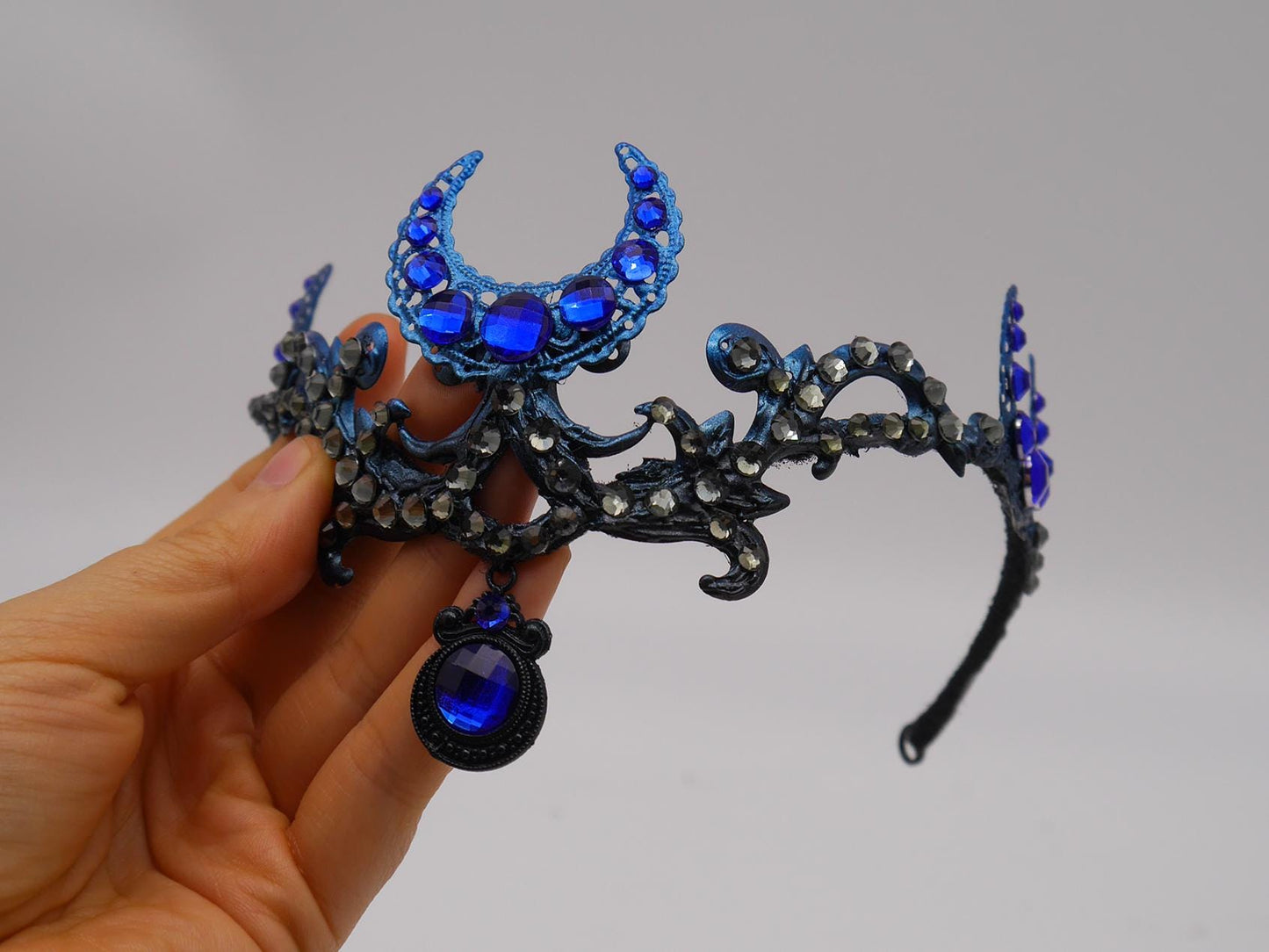 Nyx Tiara ~ Dark moon ~ Gothic Kopfschmuck ~ Goth ~ Mystischer Haarschmuck