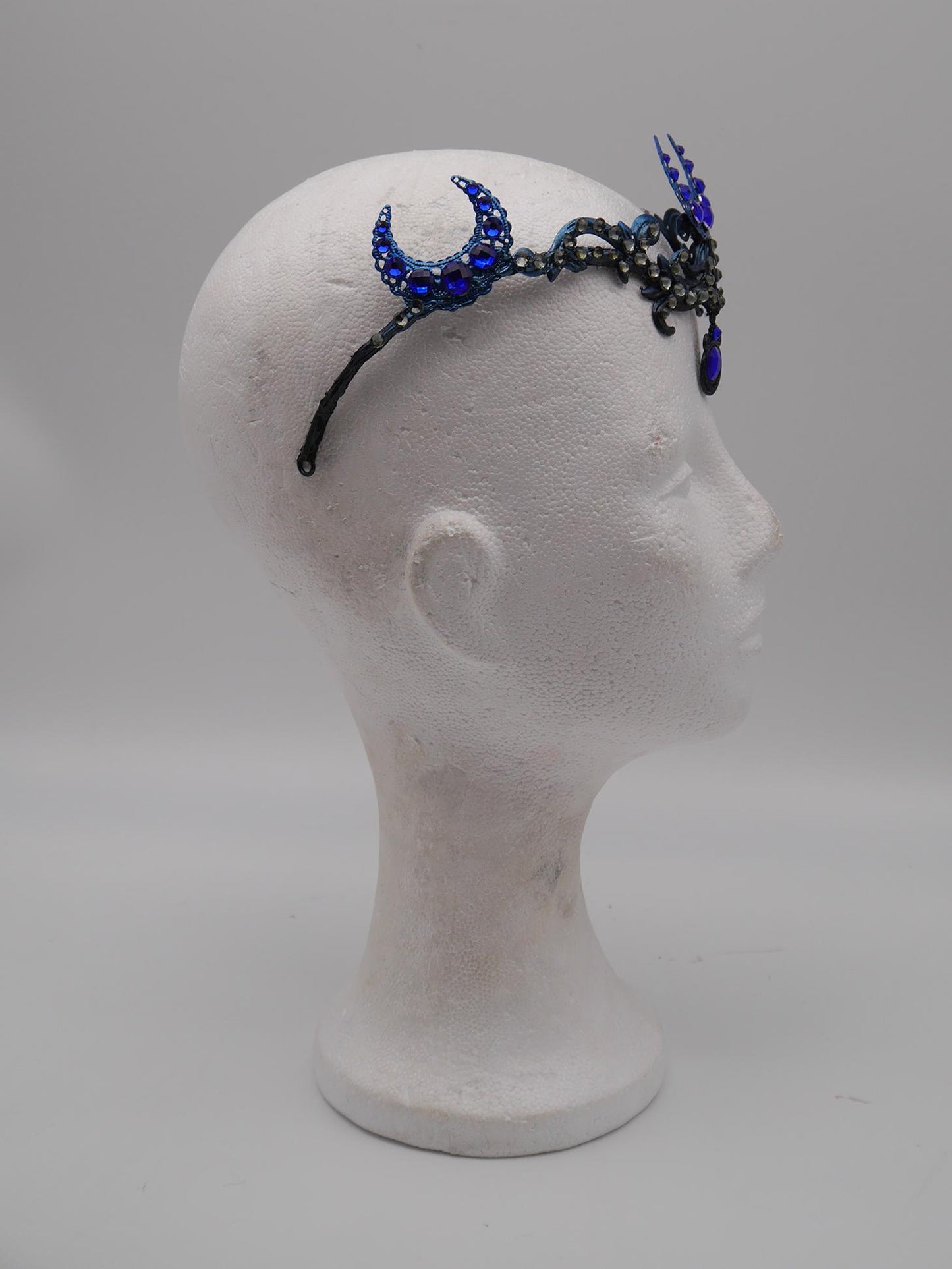 Nyx Tiara ~ Dark moon ~ Gothic Kopfschmuck ~ Goth ~ Mystischer Haarschmuck