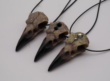 Raven Skull Necklace ~ Gothic ~ Rabe ~ Schädel ~ Halskette - Krähe Anhänger ~ Witchy ~ Wicca ~ Vogel ~ Knochen ~ Schmuck ~ Halloween ~ Goth