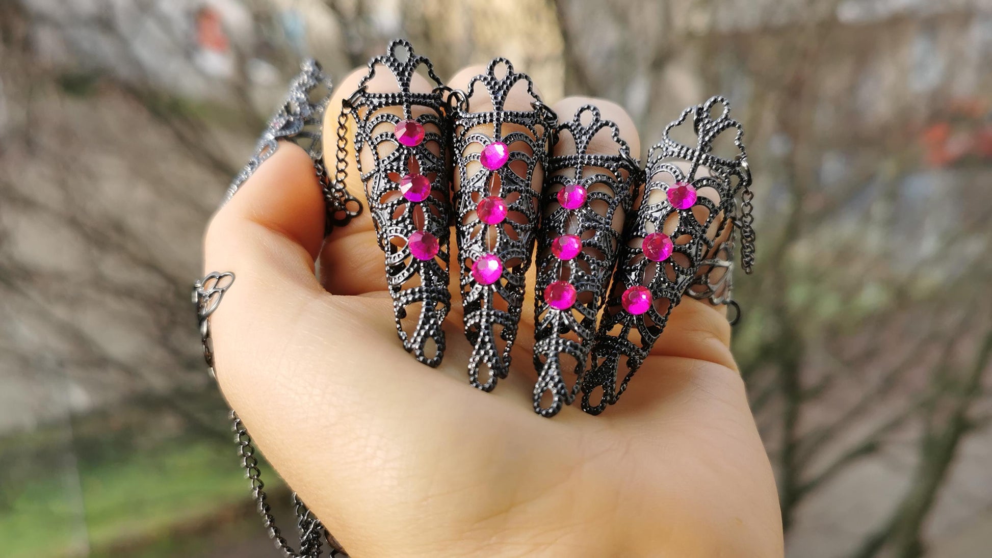golden Filigree Claws