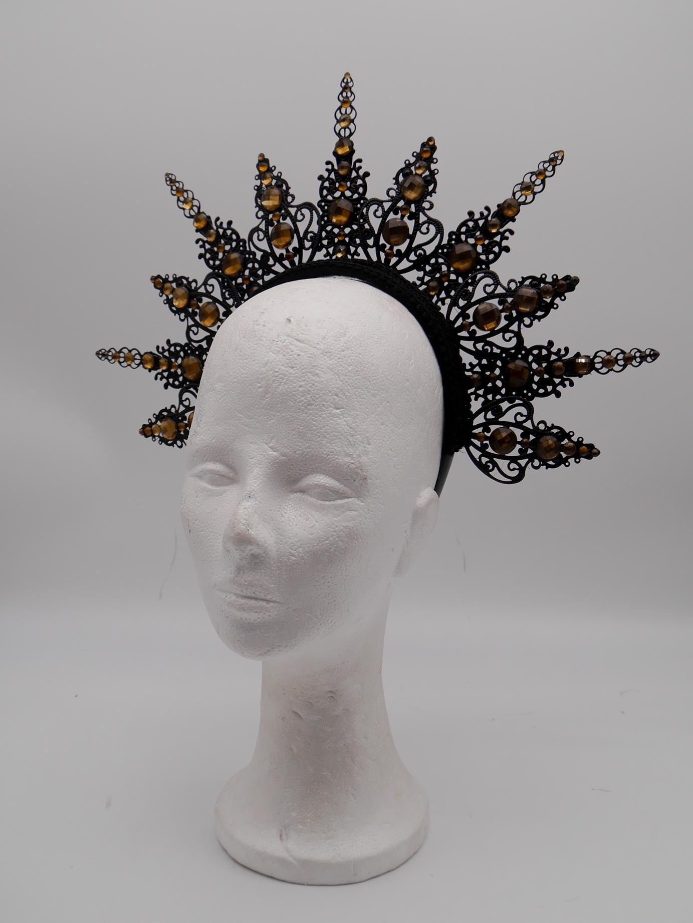 Dark brown gothic Halo - Crown ~ witchy Royal Metal halo ~ Krone ~ Kranz ~ Kopfschmuck ~ Headdress ~ Heiligenschein ~ goth