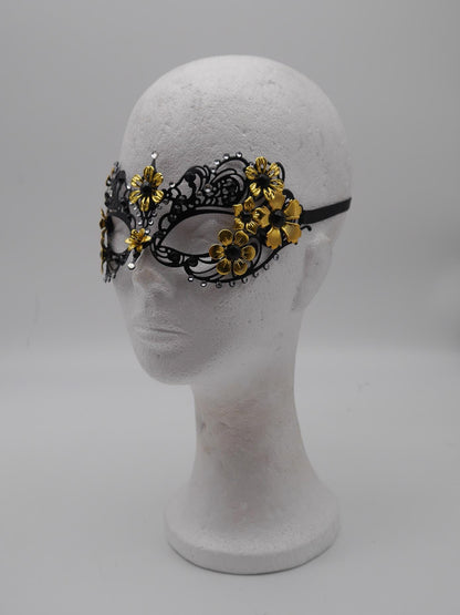 Handmade Victorian Mask – Filigree Metal Masquerade Mask (Bridgerton-Inspired) Gothic Filigree Masquerade