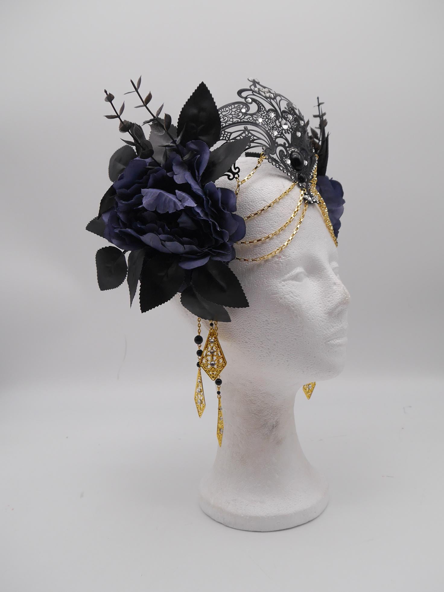 Dark romantic gothic headpiece - vampire diadem - mystic fairy Crown