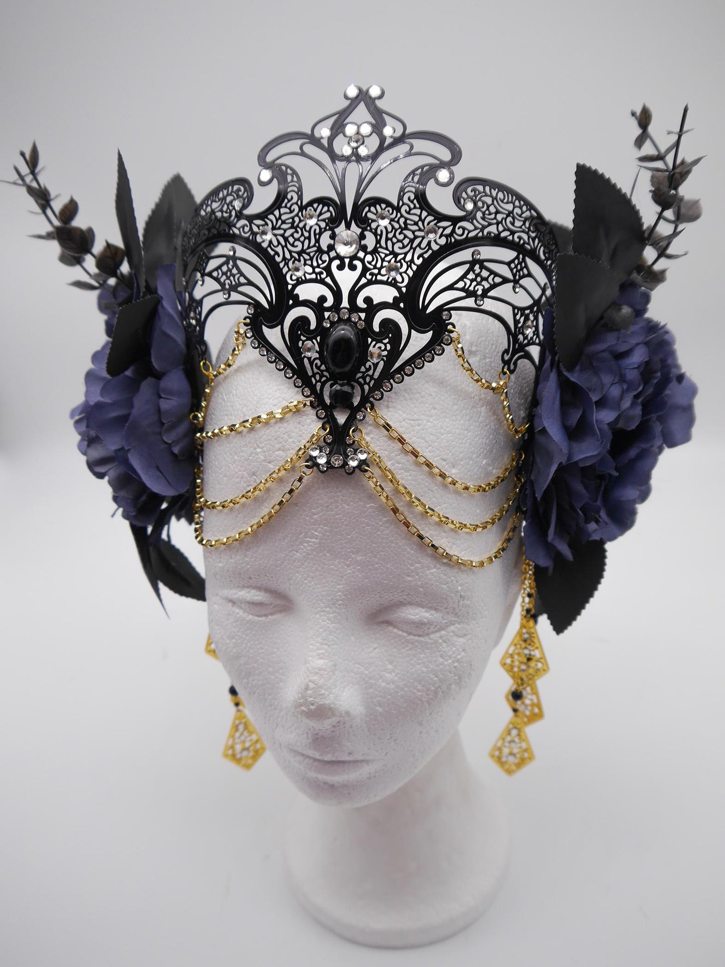 Dark romantic gothic headpiece - vampire diadem - mystic fairy Crown